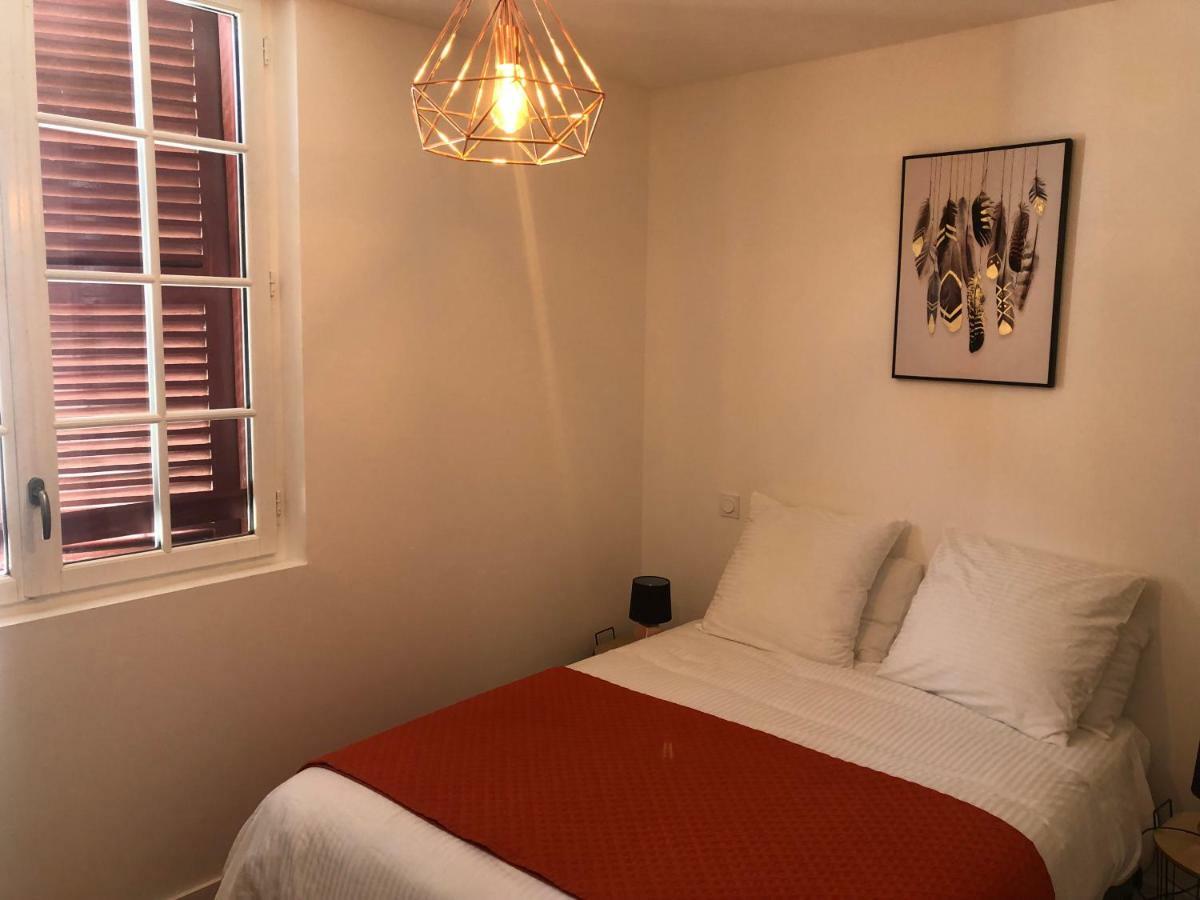Maison Simonenia Saint-Jean-Pied-de-Port Ngoại thất bức ảnh